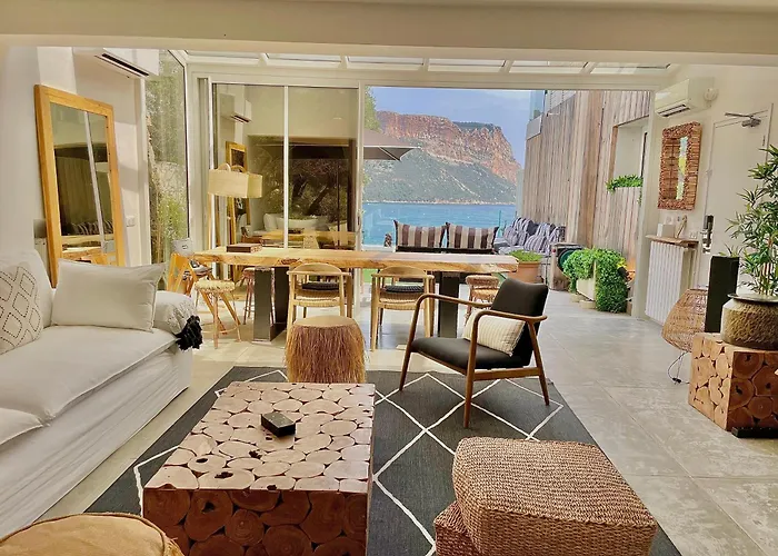 Hotel de La Plage - Mahogany